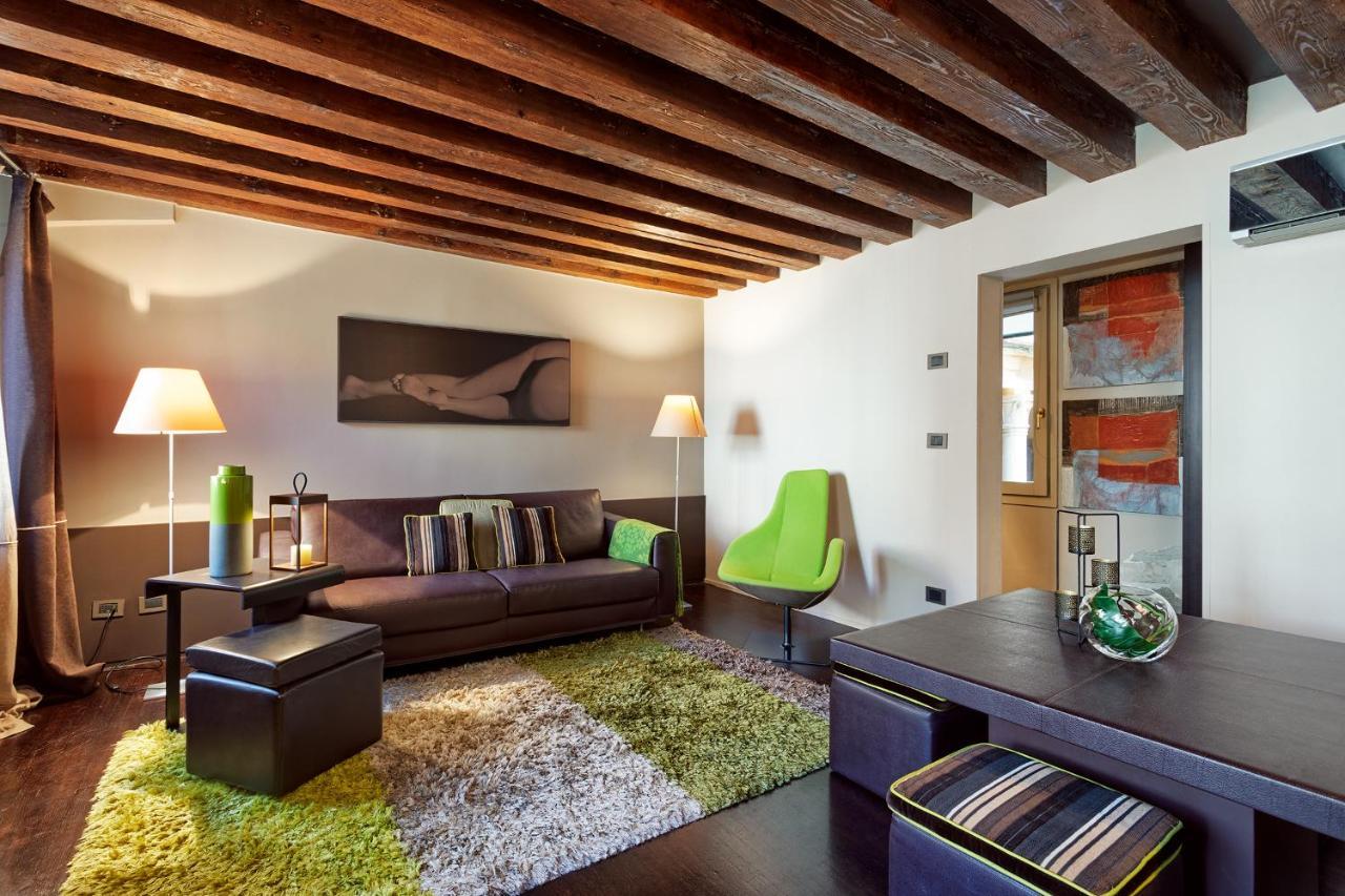 Appartement Charming House Iqs à Venise Extérieur photo